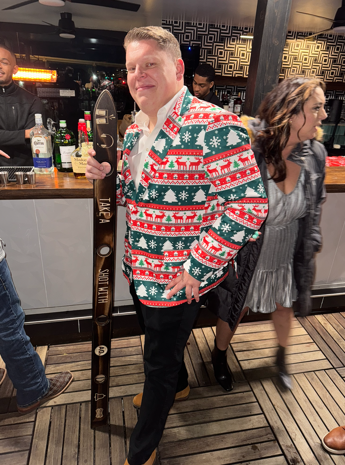 Holiday Gift & Event Shot Ski